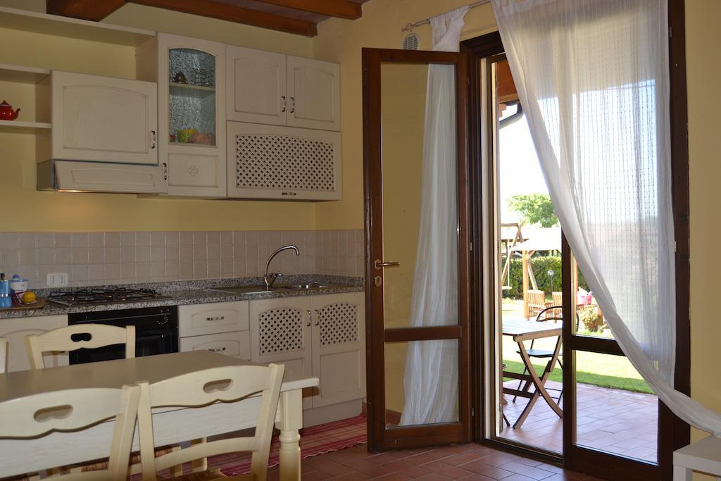 Agriturismo Beveraggio Appartamenti Marina di Grosseto Rum bild